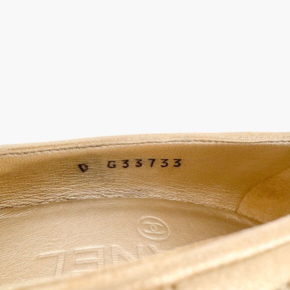 Chanel CC Cap Toe Quilted Pumps EU 39C US 8-8.5 Gold Beige Leather Two Tone Heel - Picture 14 of 14